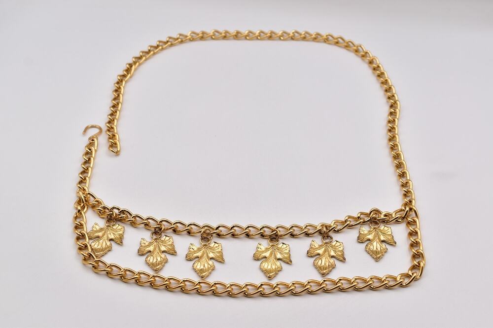 Vintage Statement Leaf Charm Chain Belt Gold Chunky Adjustable Fall Autumn 1980s